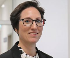 Dr. Corinna Pfeiffer, Direktorin der Klinik für Psychosomatische Medizin und Psychotherapie