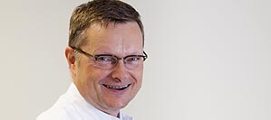 Prof. Dr. Christopher Kelm Prof. Dr. Christopher Kelm