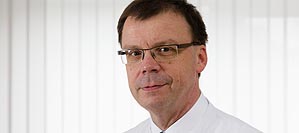 Dr. Christoph Solbach Dr. Christoph Solbach